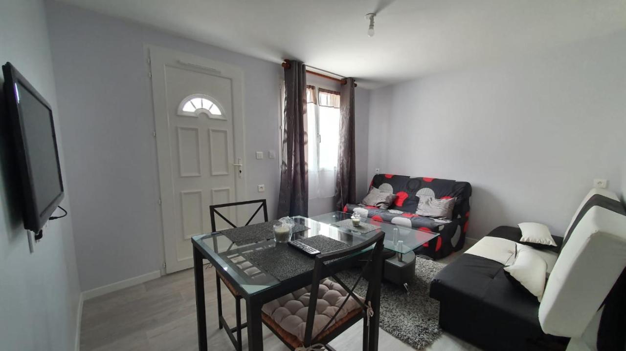 Appartement Neuf Dans Maison Villargondran Exterior photo